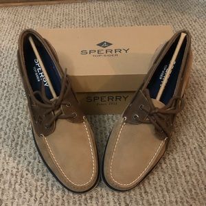 Sperry Leeward Nubuck Boat Shoe